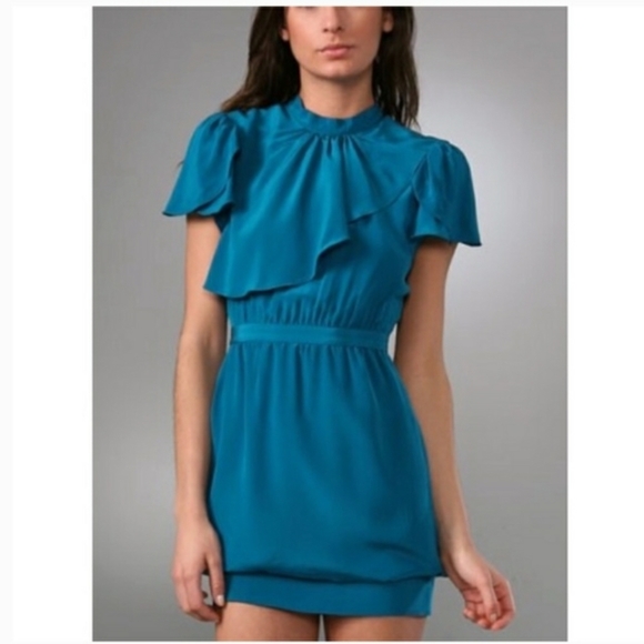 Geren Ford Dresses & Skirts - 🛍TU Garen Ford flutter sleeve silk dress